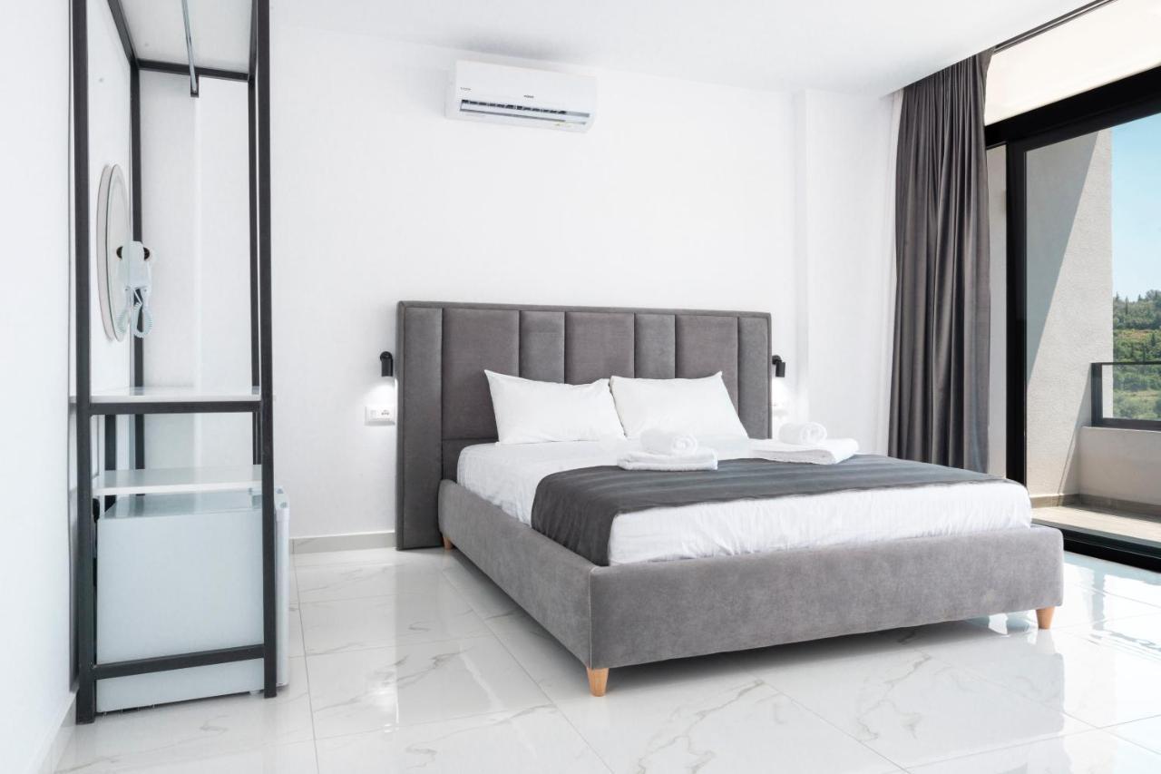 Wait 'N Sea Hotell Himare Eksteriør bilde