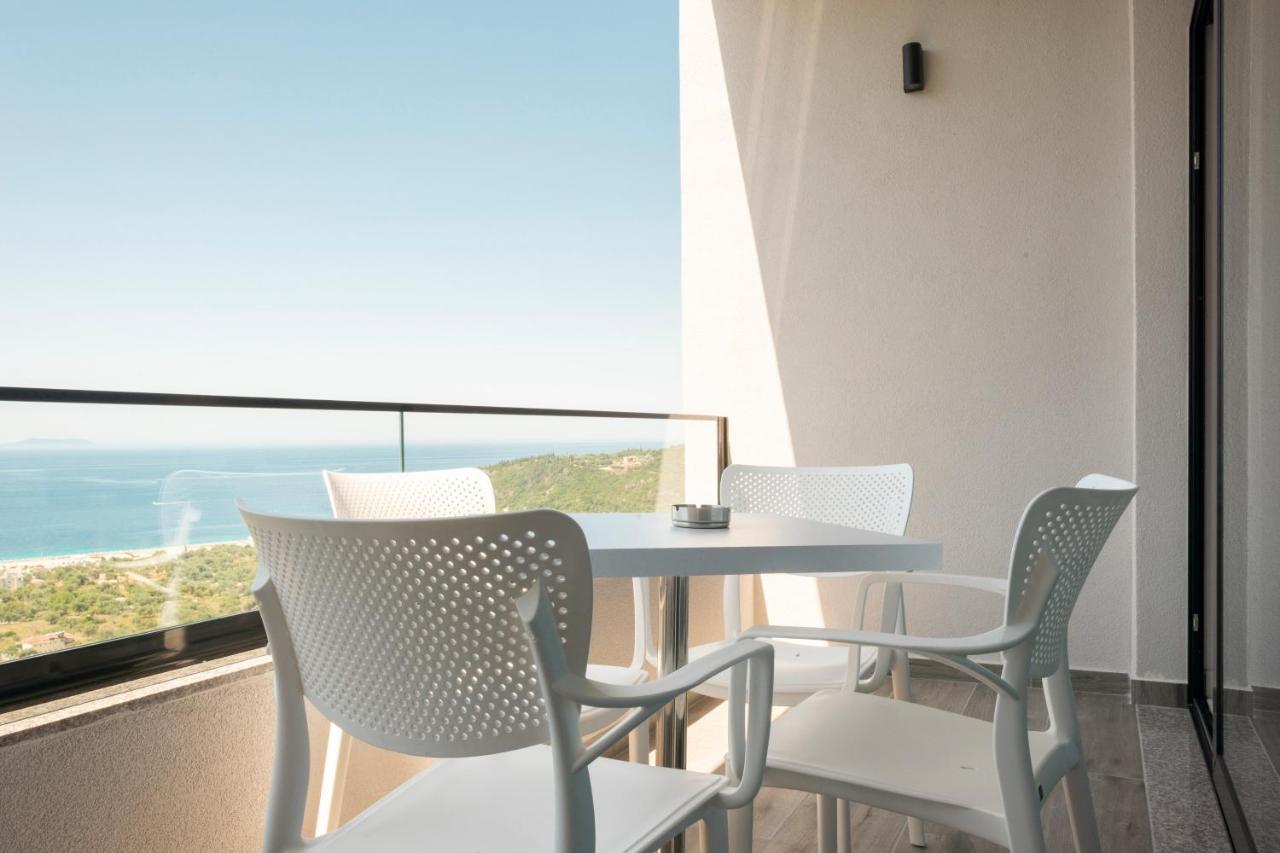 Wait 'N Sea Hotell Himare Eksteriør bilde