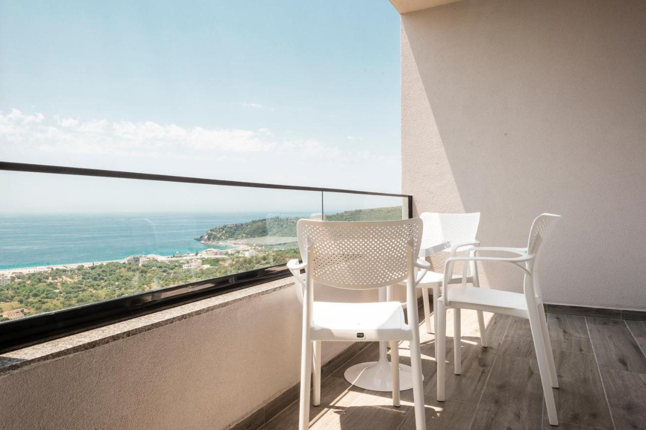 Wait 'N Sea Hotell Himare Eksteriør bilde
