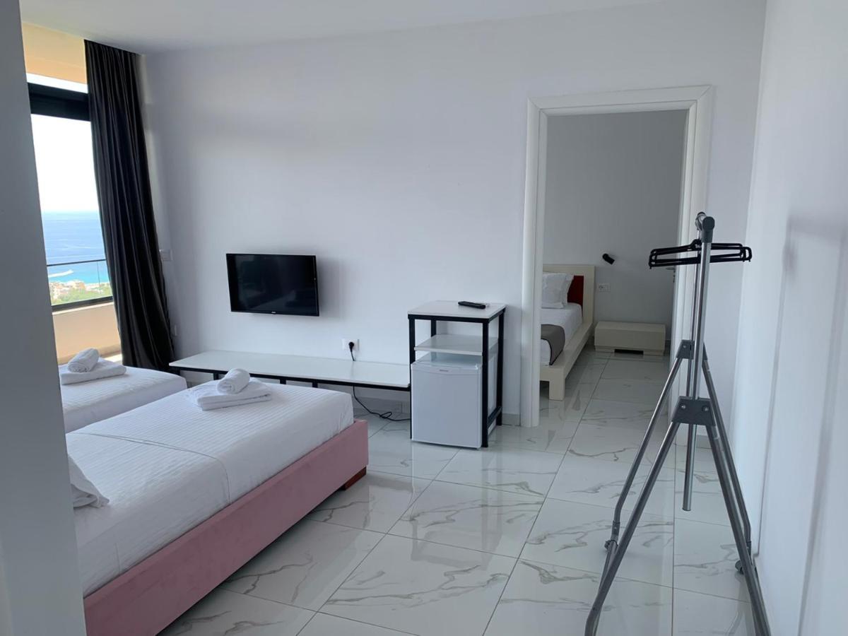 Wait 'N Sea Hotell Himare Eksteriør bilde