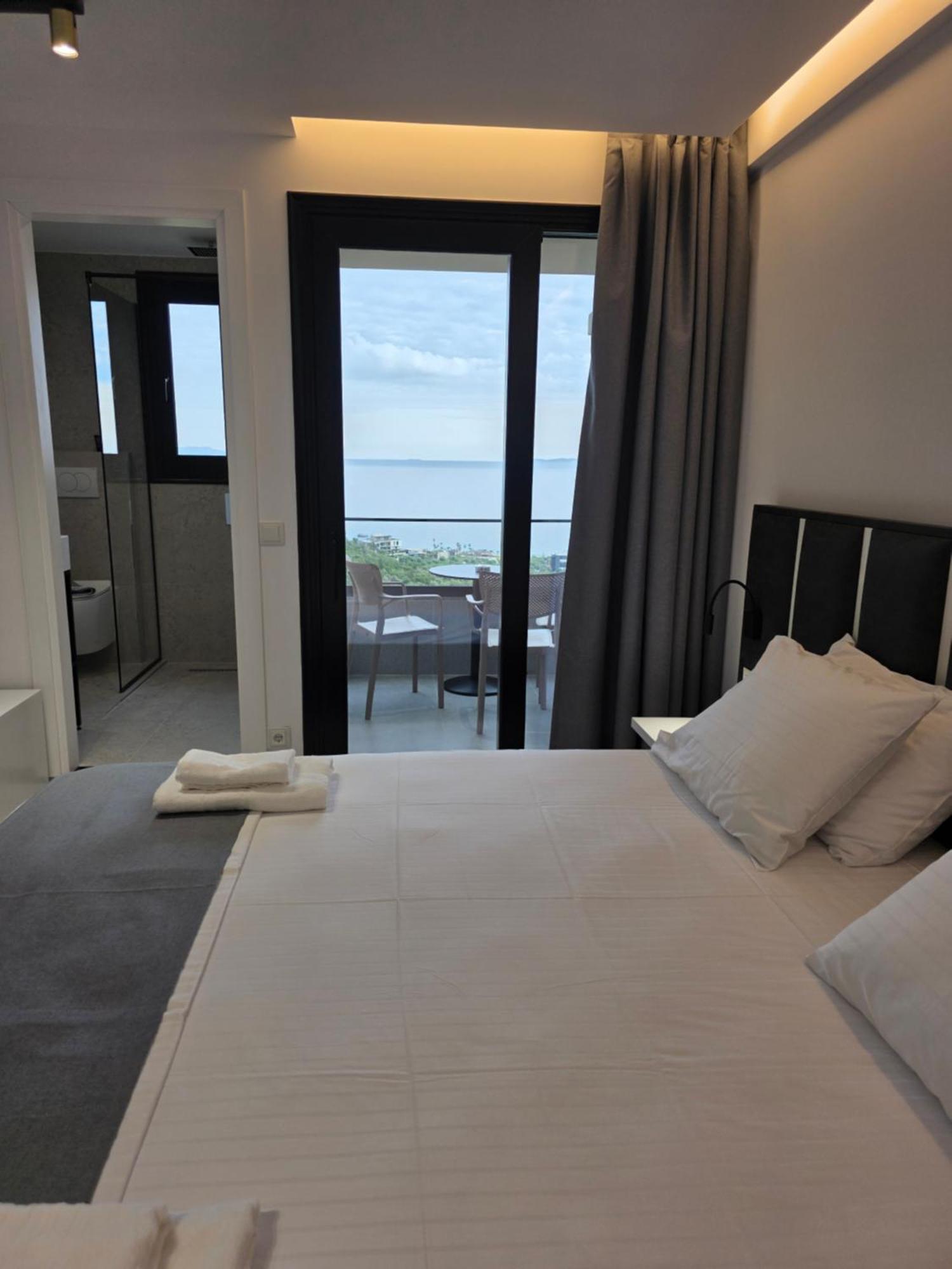 Wait 'N Sea Hotell Himare Eksteriør bilde