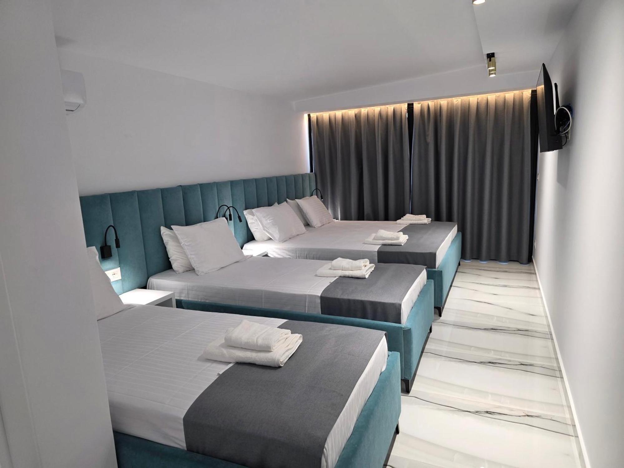 Wait 'N Sea Hotell Himare Eksteriør bilde