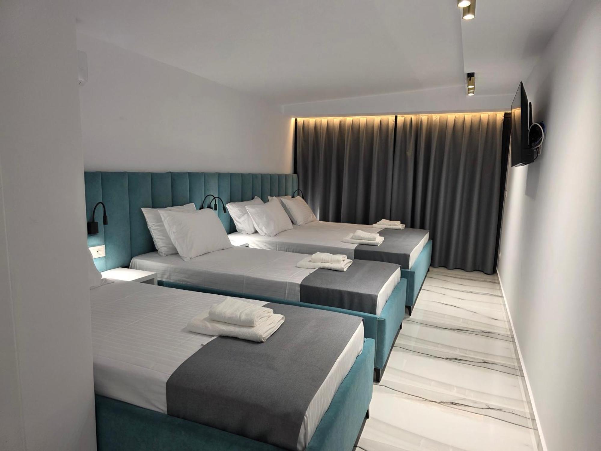 Wait 'N Sea Hotell Himare Eksteriør bilde